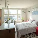 Clean 3Rd Floor 1 Bedroom Apt In Old Town China Town